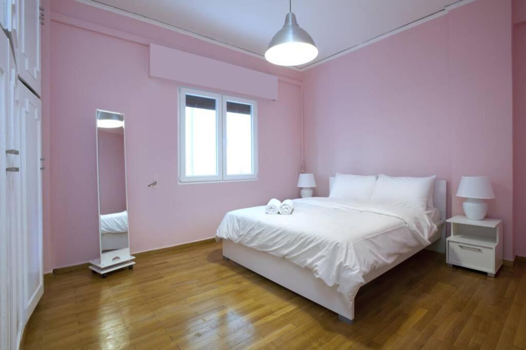 Palaio Faliro, A Bright And Spacious Apartment Αθήνα Εξωτερικό φωτογραφία