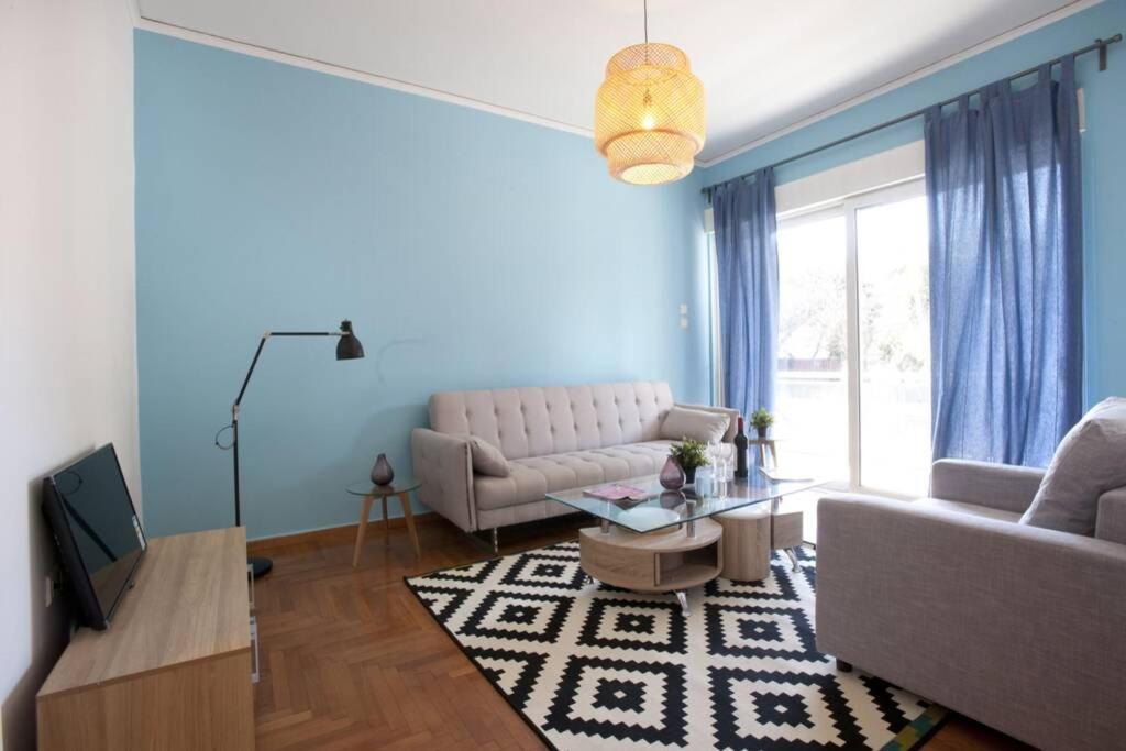 Palaio Faliro, A Bright And Spacious Apartment Αθήνα Εξωτερικό φωτογραφία