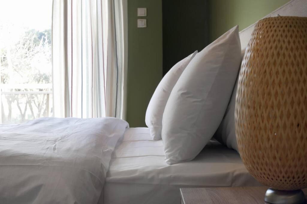 Palaio Faliro, A Bright And Spacious Apartment Αθήνα Εξωτερικό φωτογραφία