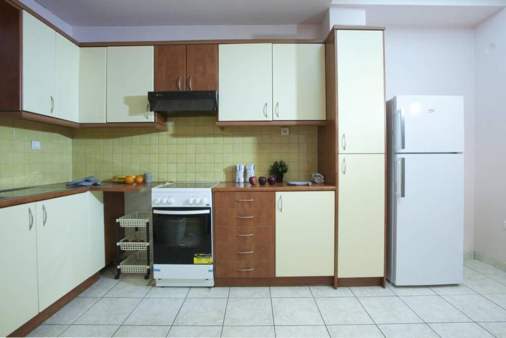 Palaio Faliro, A Bright And Spacious Apartment Αθήνα Εξωτερικό φωτογραφία