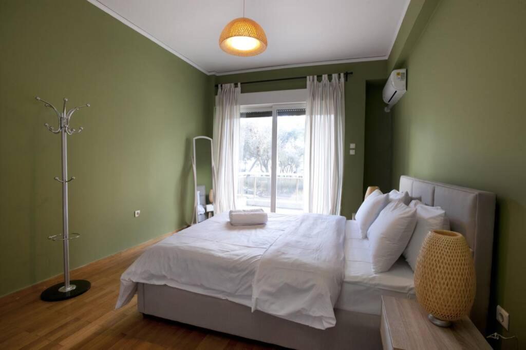Palaio Faliro, A Bright And Spacious Apartment Αθήνα Εξωτερικό φωτογραφία